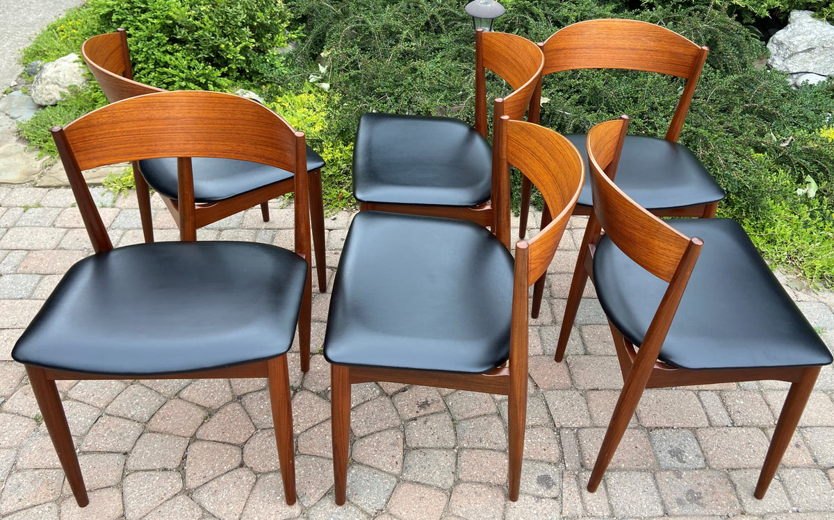 6 Danish Mid Century Modern Teak Chairs by Jydsk Møbelindustri