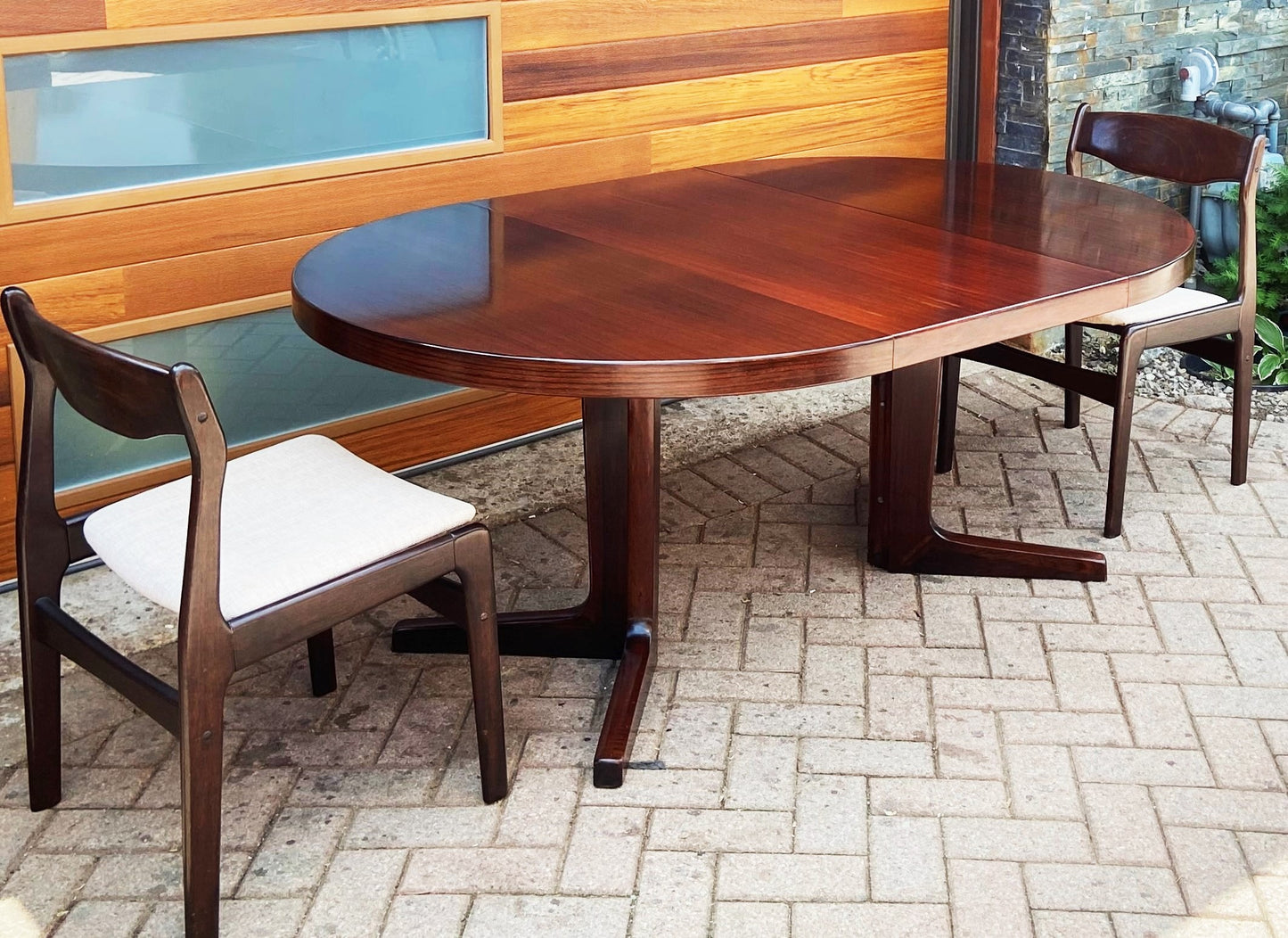 RESTORED Danish Mid Century Modern Rosewood Table w 2 Leaves & 8 Chairs, Perfect