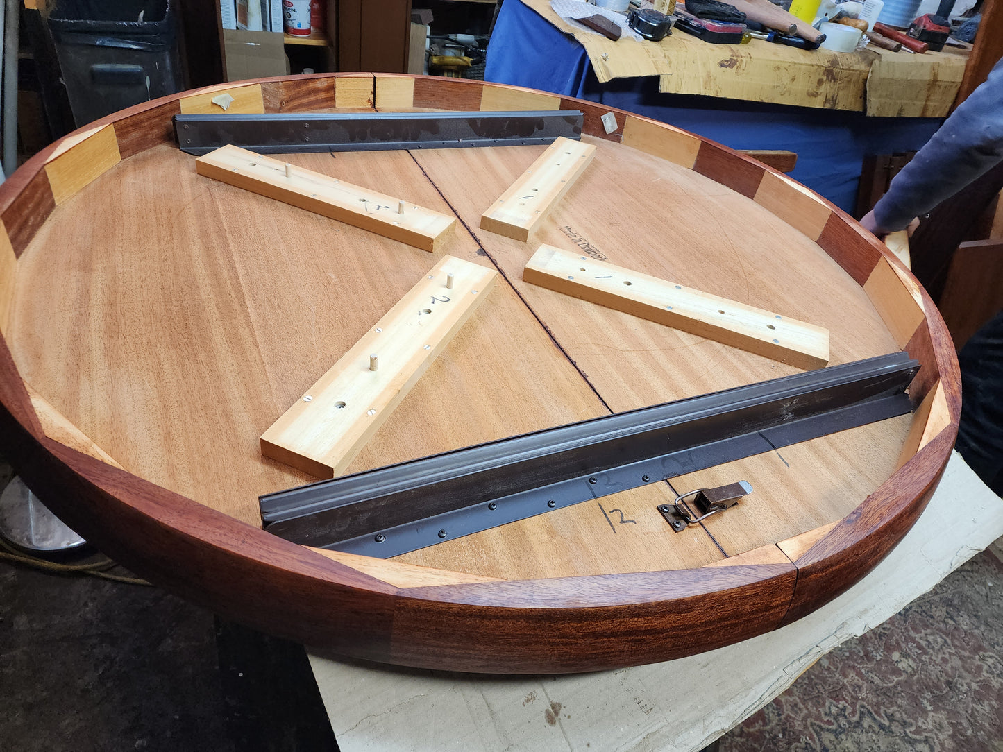 REFINISHED Danish Mid Century Modern Rosewood Table Round w 1 Leaf, 47"-66.5"