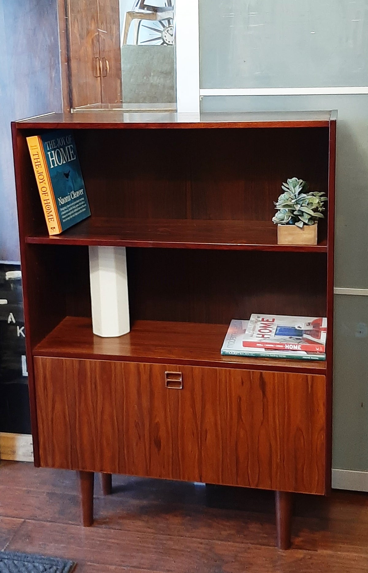 RESTORED Danish MCM Rosewood Cabinet with Bar, 34.5