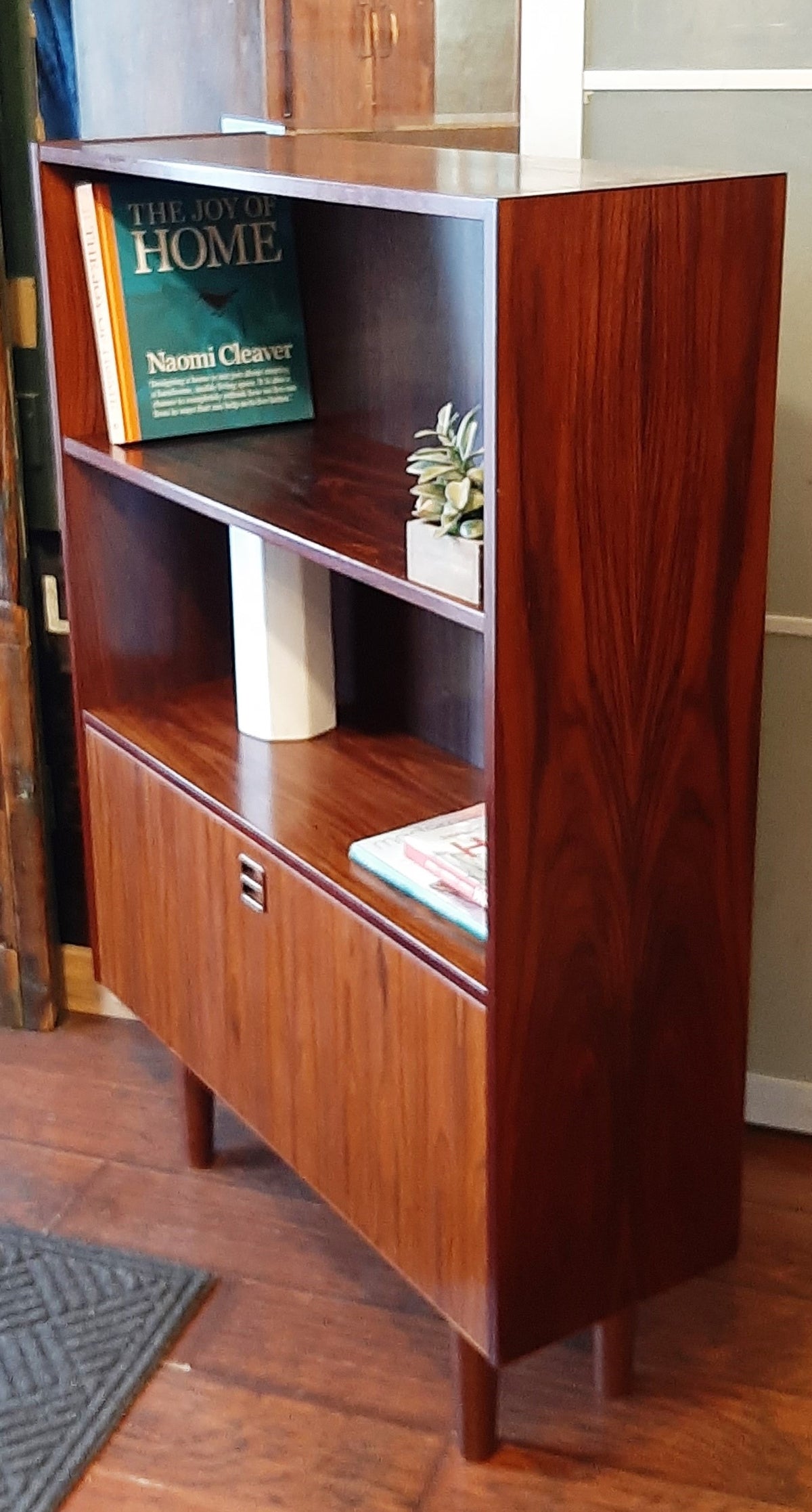 RESTORED Danish MCM Rosewood Cabinet with Bar, 34.5