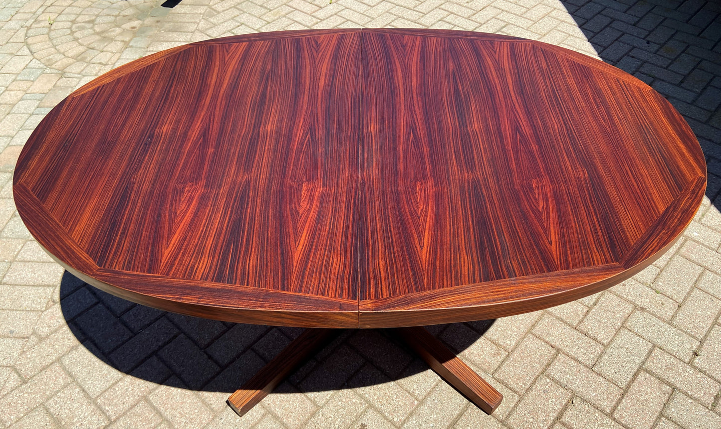 REFINISHED Danish Mid Century Modern Rosewood Table w 2 Leaves by Dyrlund, 64"-103.5"