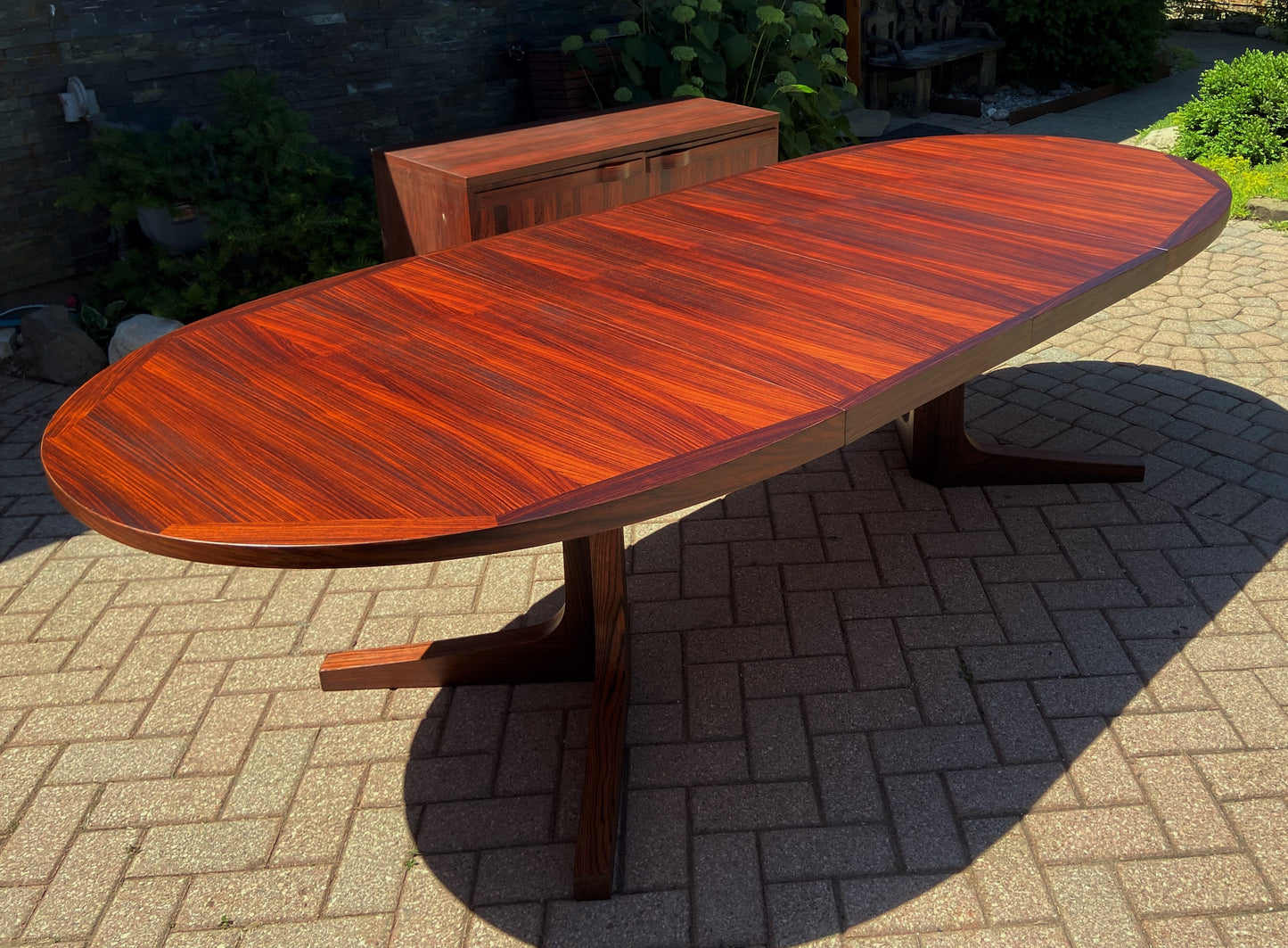 REFINISHED Danish Mid Century Modern Rosewood Table w 2 Leaves by Dyrlund, 64"-103.5"