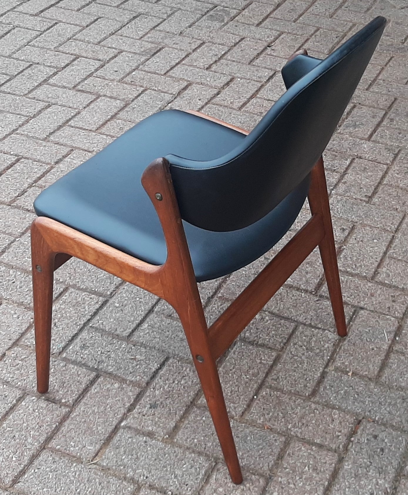 REFINISHED Danish Mid-Century Modern Teak Chair by Ejvind A. Johansson for Gern Mobelfabrik