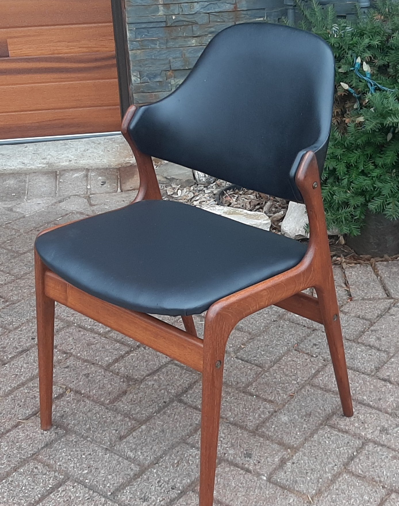 REFINISHED Danish Mid-Century Modern Teak Chair by Ejvind A. Johansson for Gern Mobelfabrik