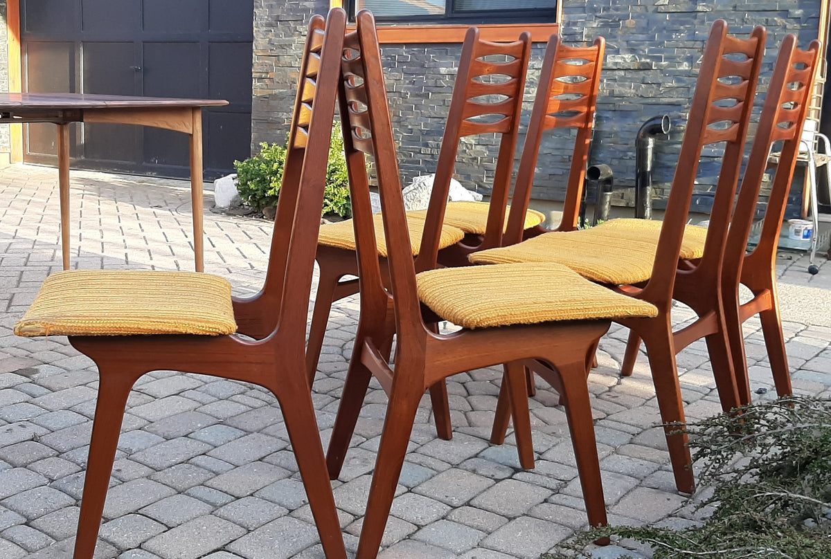 6 Danish MCM Teak Chairs ready for new upholstery