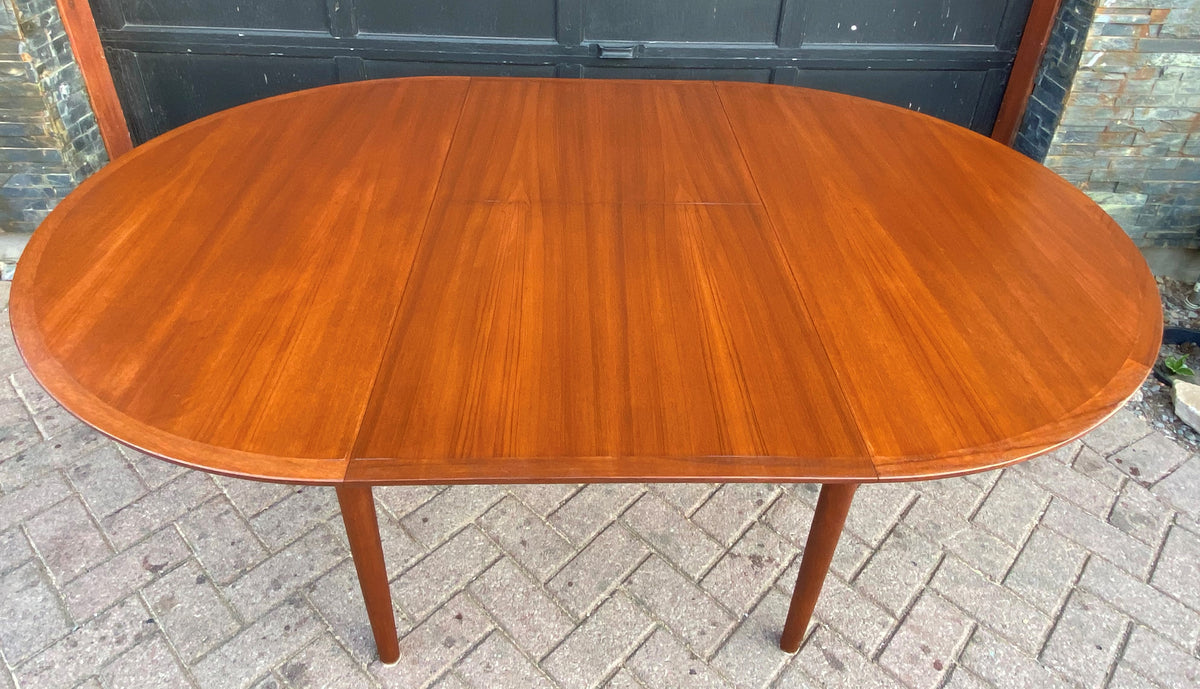 REFINISHED Danish MCM Teak Dining Table Round to Oval w Butterfly Leaf Selfstoring 48