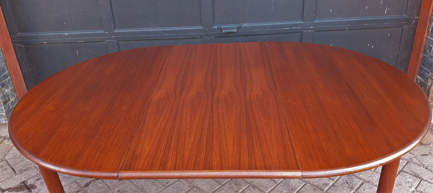 REFINISHED Danish MCM Teak Table Round to Oval w 1 Leaf 41.5"-61", PERFECT