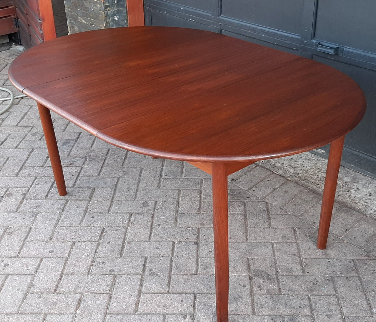 REFINISHED Danish MCM Teak Table Round to Oval w 1 Leaf 41.5