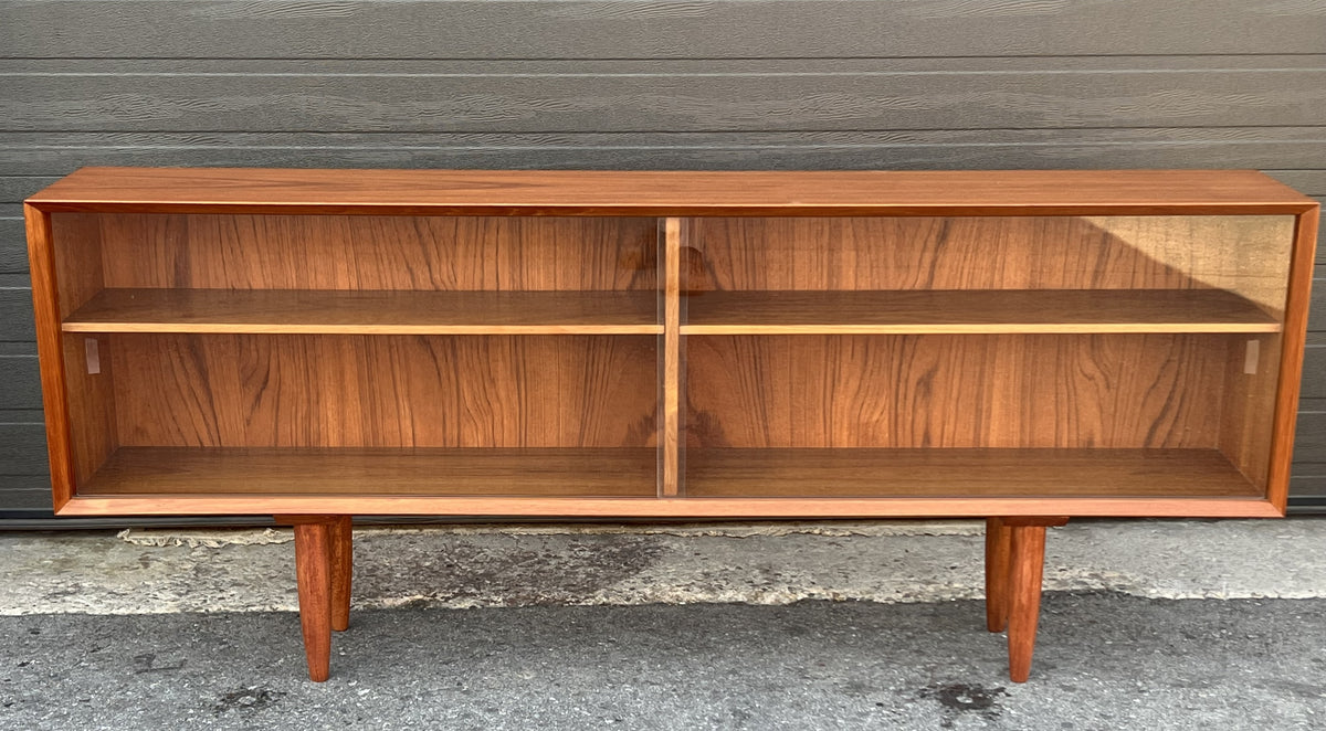 REFINISHED Danish Mid Century Modern Teak Media TV Console, Display or Bookcase 69