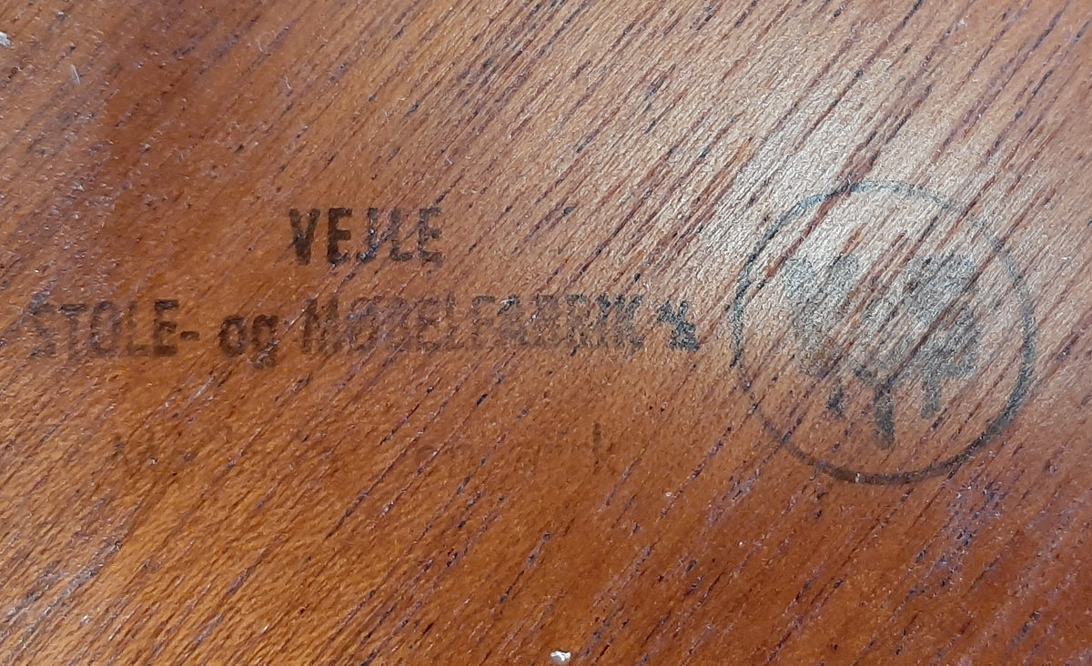 REFINISHED Danish MCM Teak Table Round to Oval w 2 Leaves 47