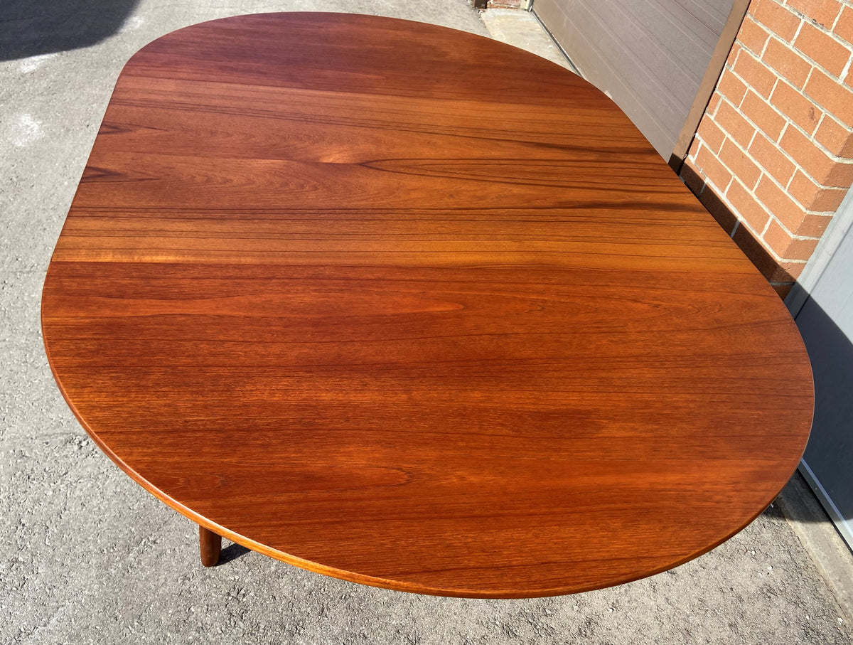 REFINISHED Danish MCM Teak Dining Table Round w 2 Leaves 47