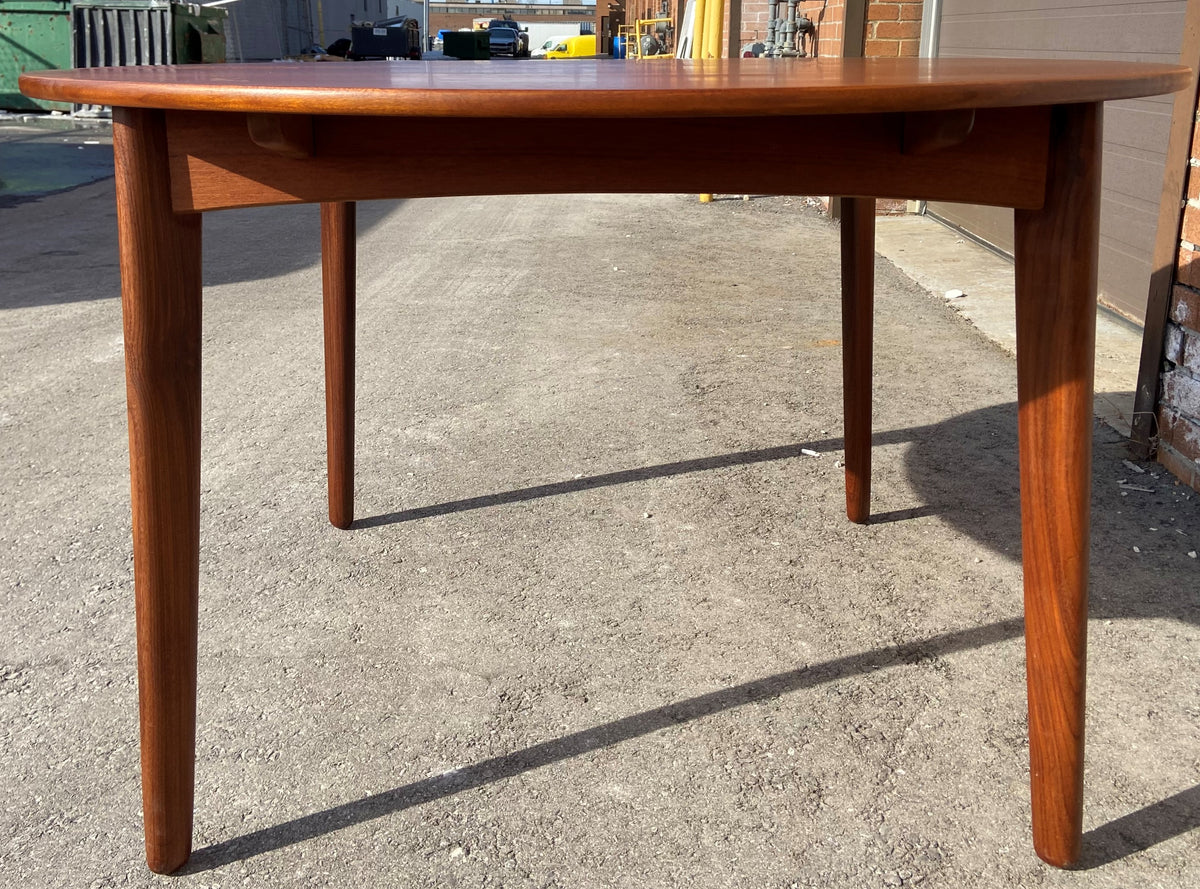 REFINISHED Danish MCM Teak Dining Table Round w 2 Leaves 47