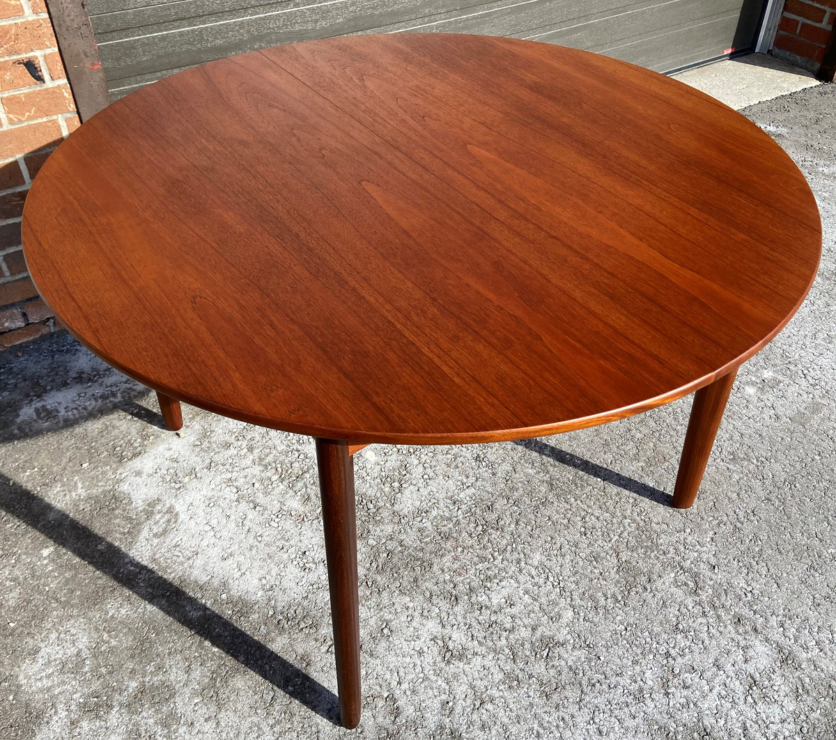 REFINISHED Danish MCM Teak Dining Table Round w 2 Leaves 47