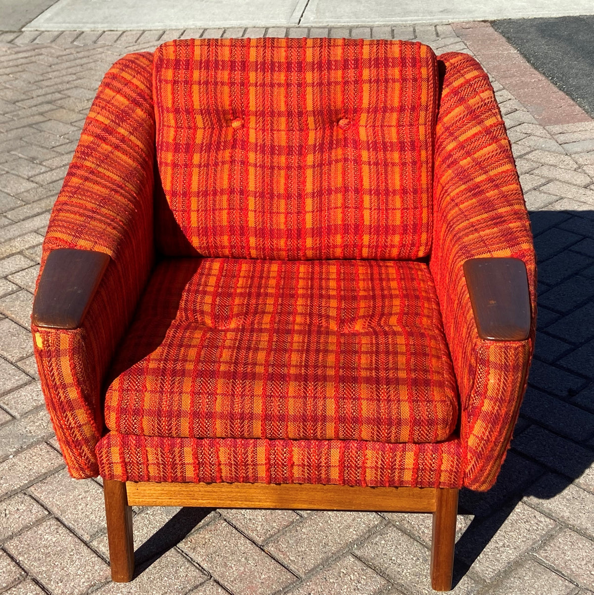 REFINISHED Danish MCM Teak Sofa 4-Seater and Lounge Chair in orange wool fabric