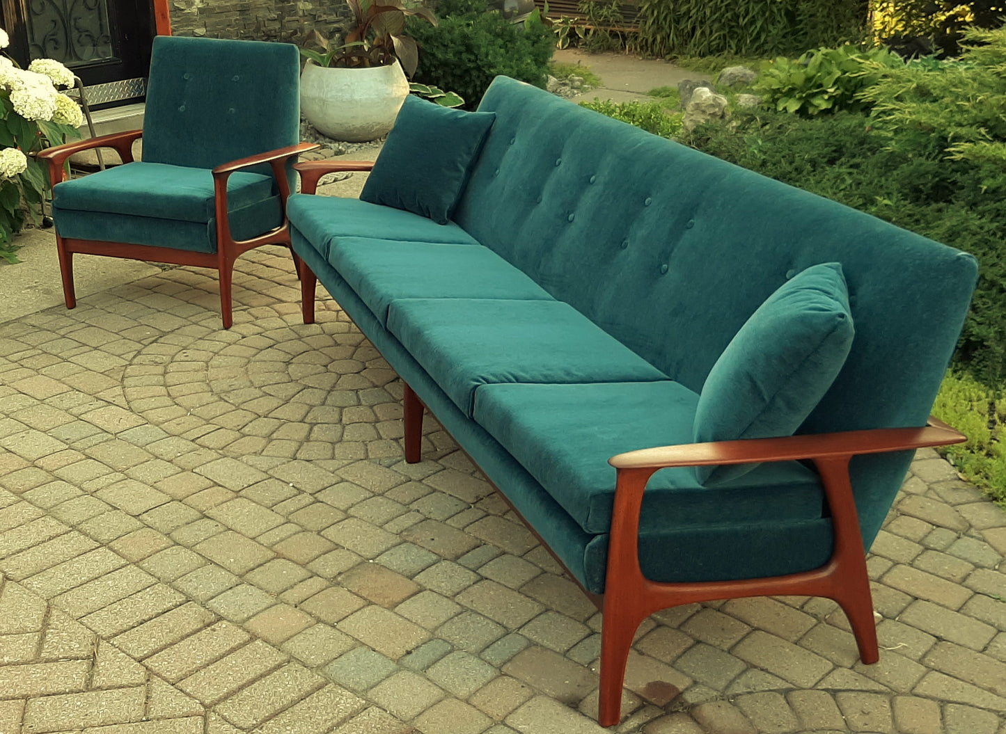 REFINISHED REUPHOLSTERED Danish MCM Teak 4-Seater Sofa & Lounge chair in teal performance fabric - PERFECT