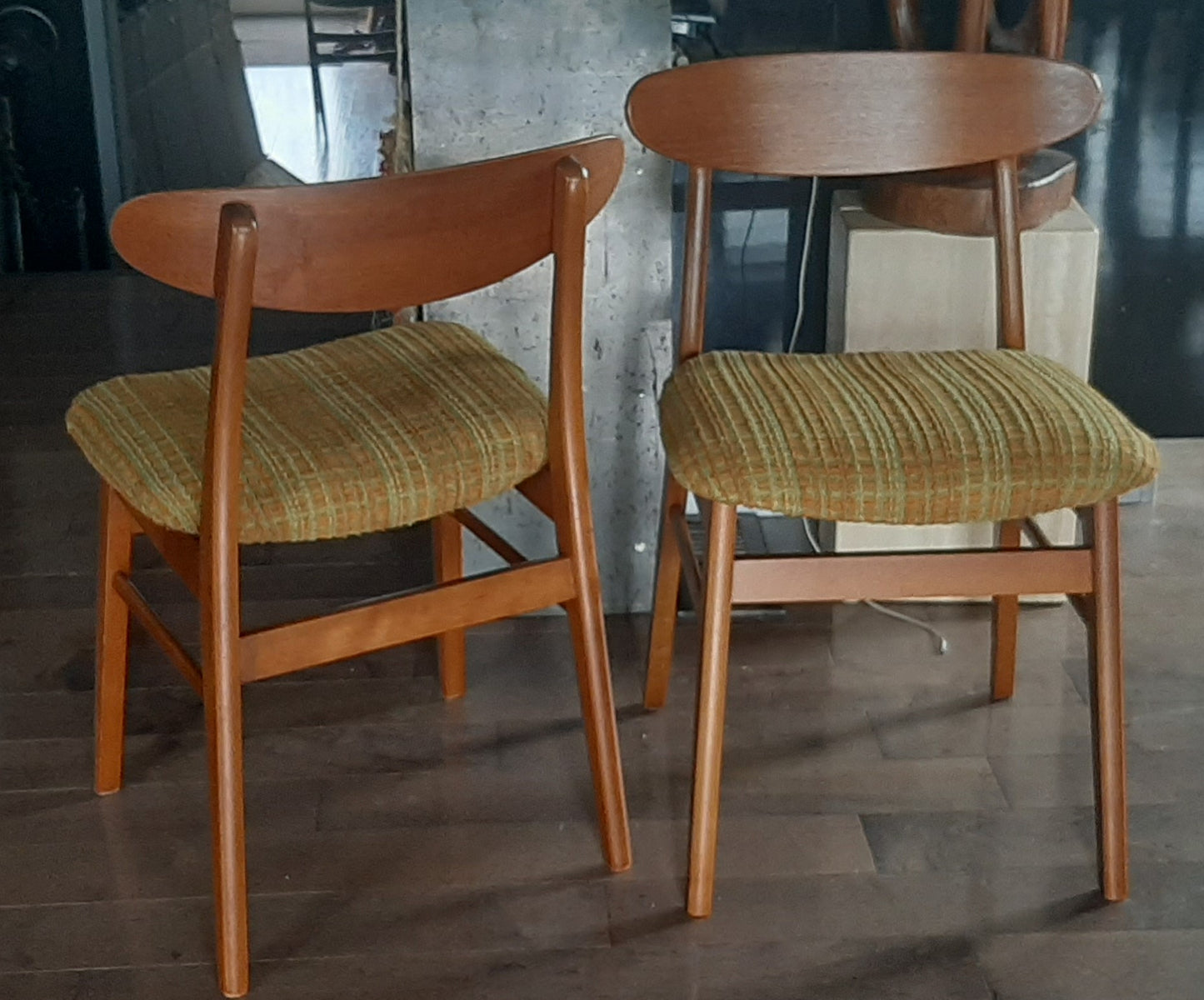 Set of 2 Danish Mid Century Modern Teak Chairs Restored, perfect