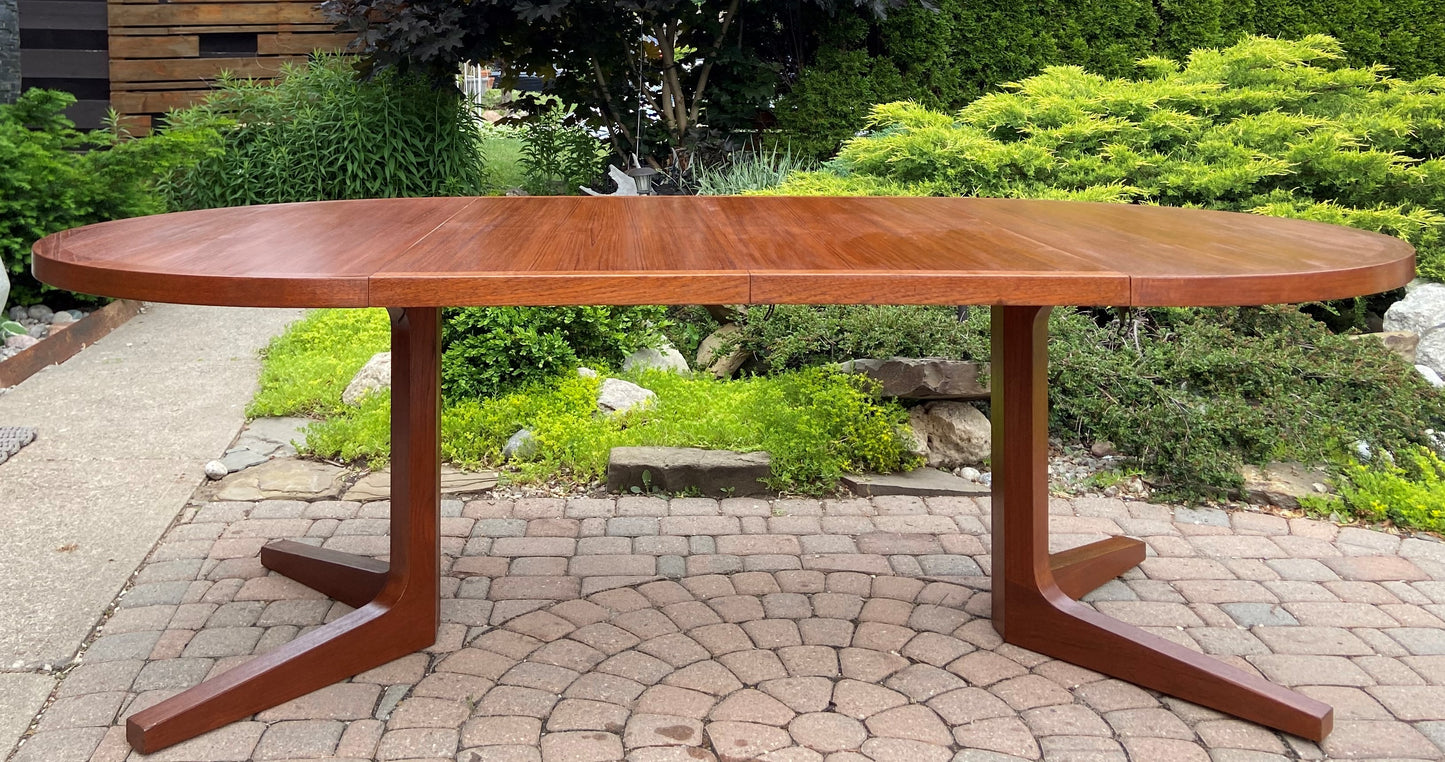 REFINISHED Danish Mid Century Modern Teak Dining Table w 2 Leaves by Dyrlund 50.5" - 90"