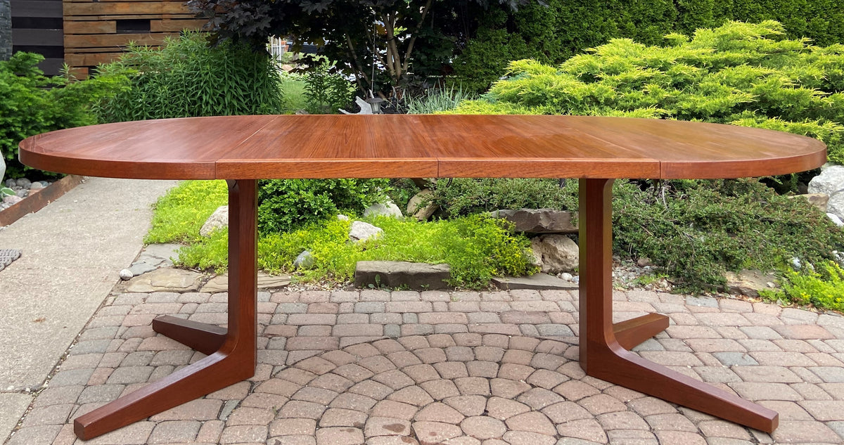 REFINISHED Danish Mid Century Modern Teak Dining Table w 2 Leaves by Dyrlund 50.5