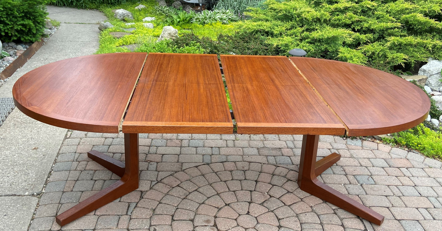 REFINISHED Danish Mid Century Modern Teak Dining Table w 2 Leaves by Dyrlund 50.5" - 90"