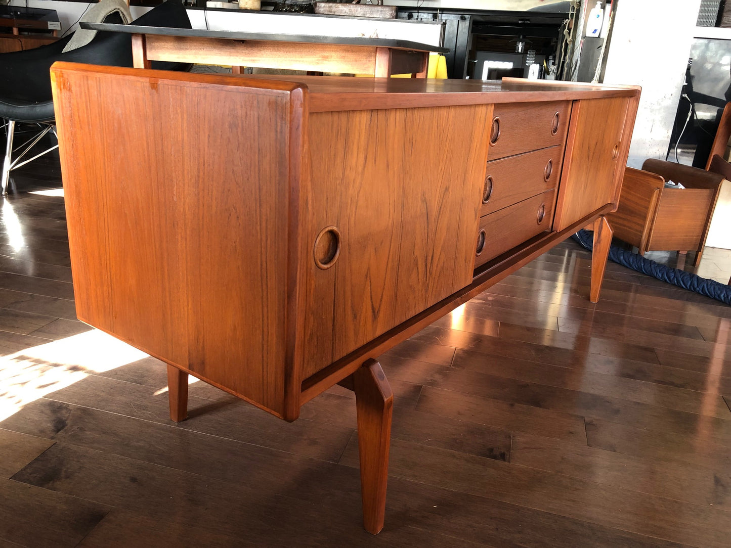 Danish MCM Teak TV Records Media Console 63"LOW profile, perfect - Mid Century Modern Toronto