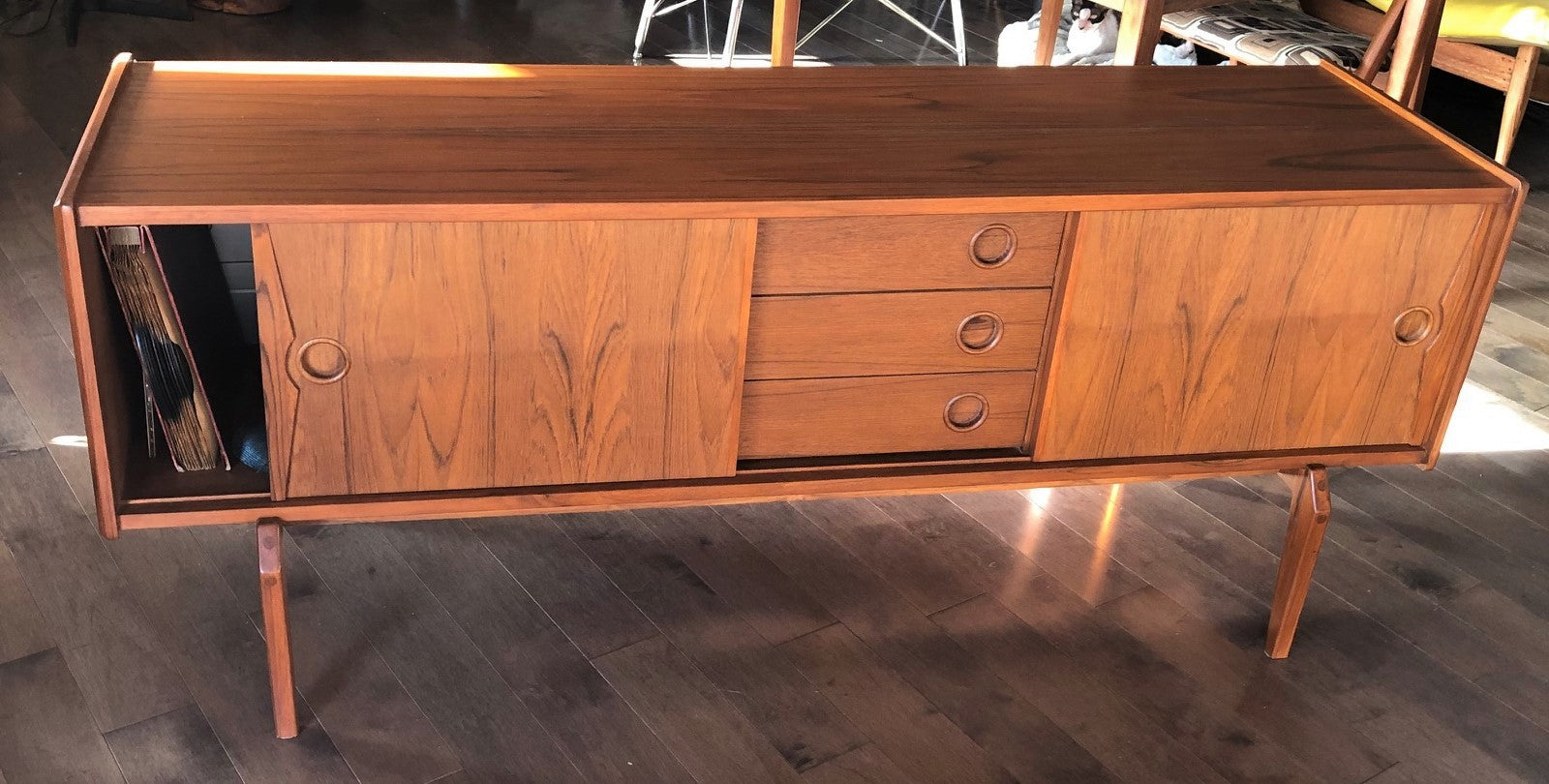 Danish MCM Teak TV Records Media Console 63"LOW profile, perfect - Mid Century Modern Toronto