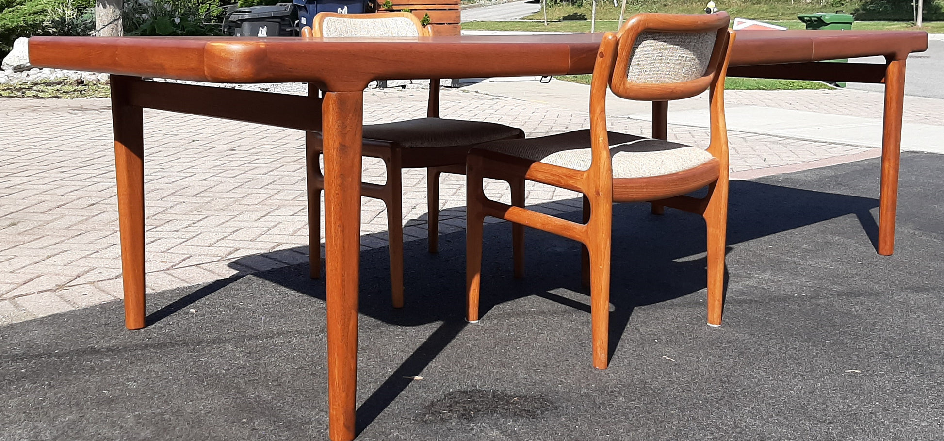on hold*****REFINISHED Danish MCM Extension Teak Dining Table w 2 Leaves by Johannes Andersen PERFECT -63"-102.5", treated for durability - Mid Century Modern Toronto