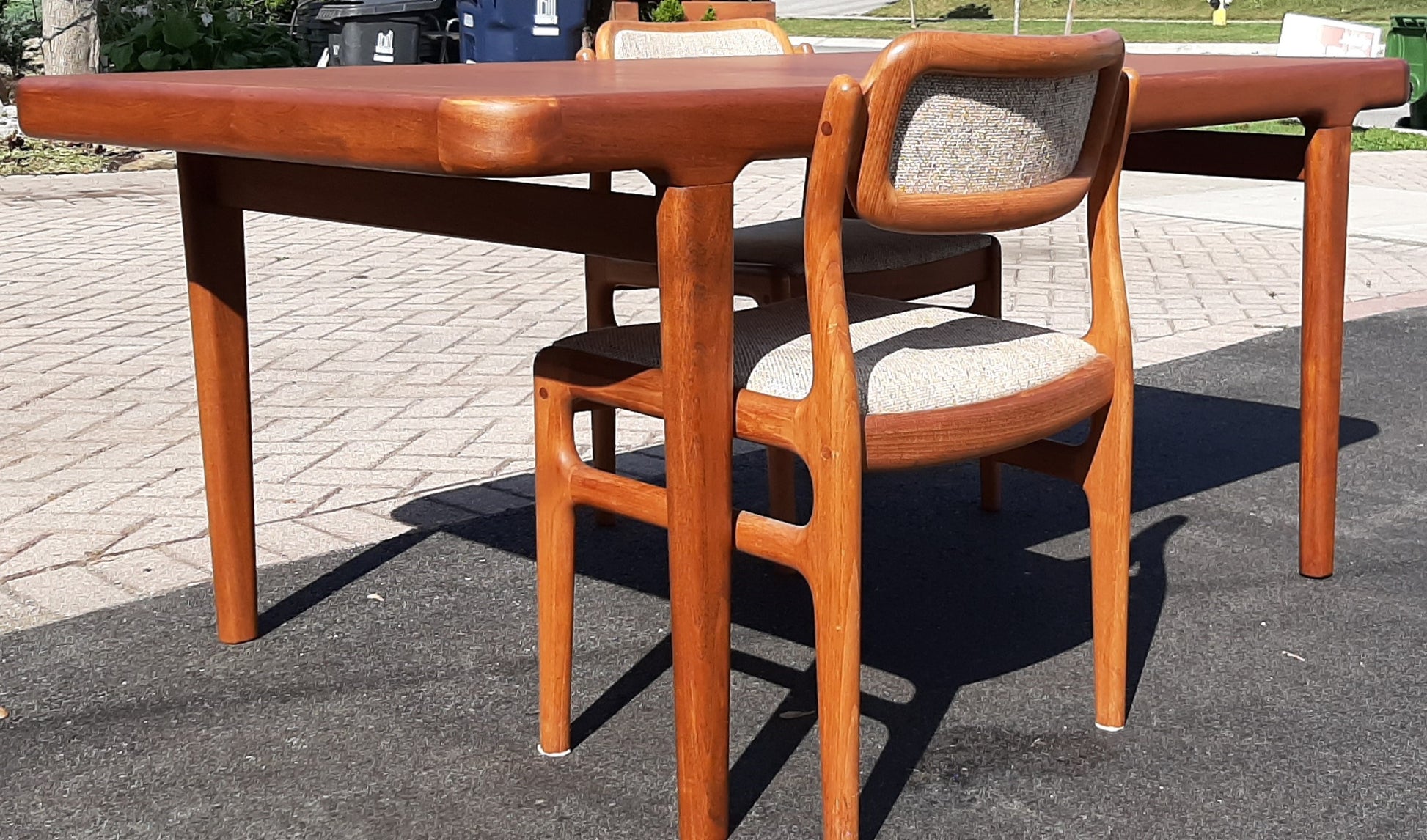 on hold*****REFINISHED Danish MCM Extension Teak Dining Table w 2 Leaves by Johannes Andersen PERFECT -63"-102.5", treated for durability - Mid Century Modern Toronto
