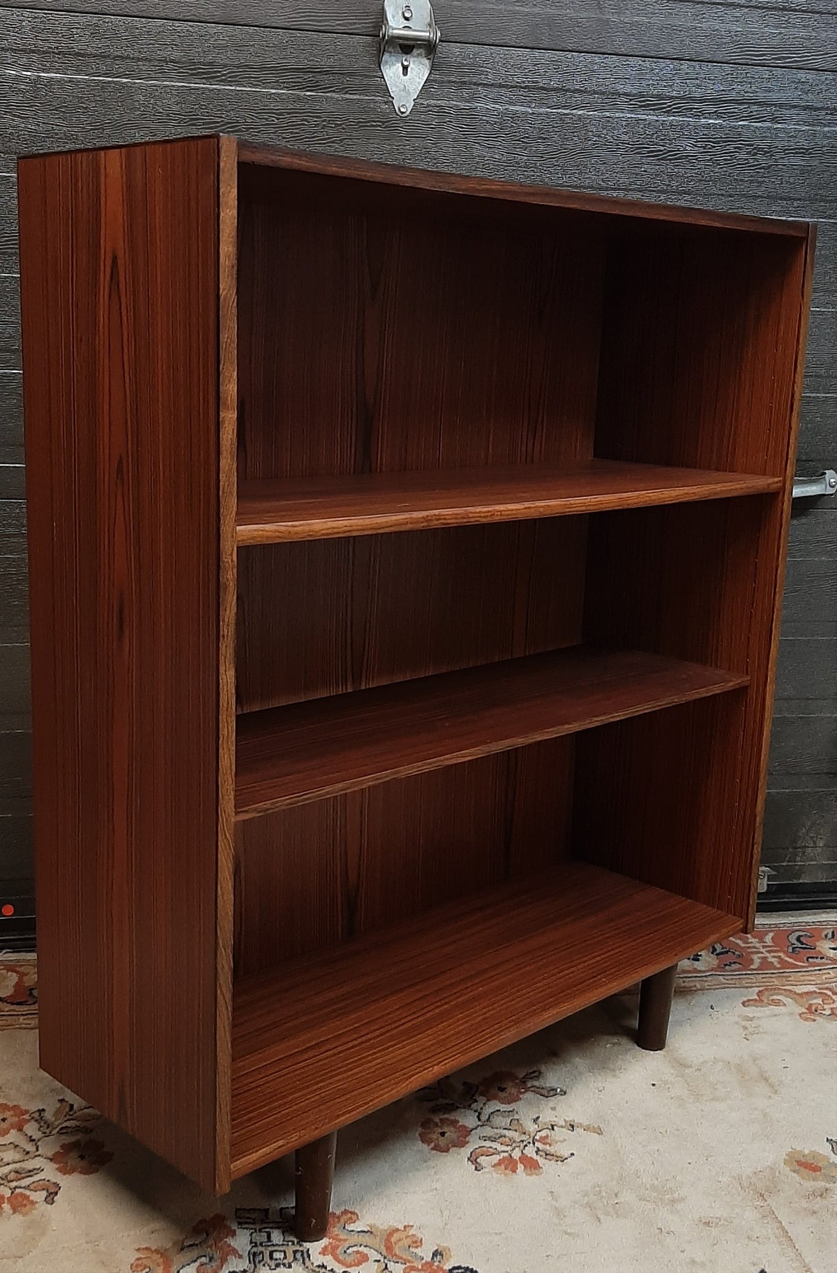 RESTORED Danish MCM Rosewood Bookcase Display 34