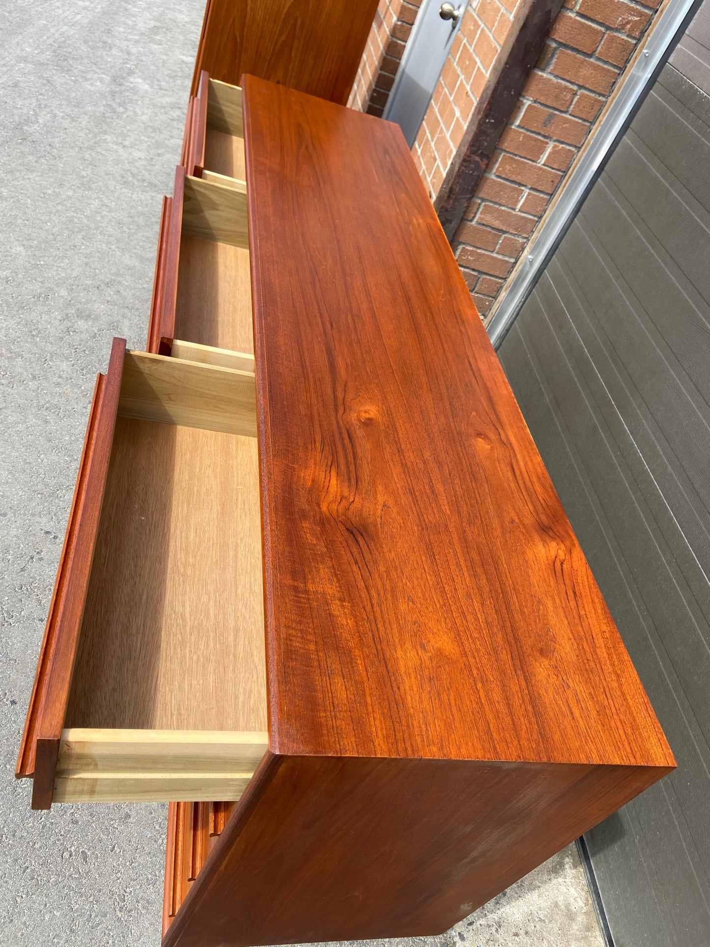 REFINISHED MCM Teak dresser, wardrobe & Queen platform bed w floating nightstands, Perfect