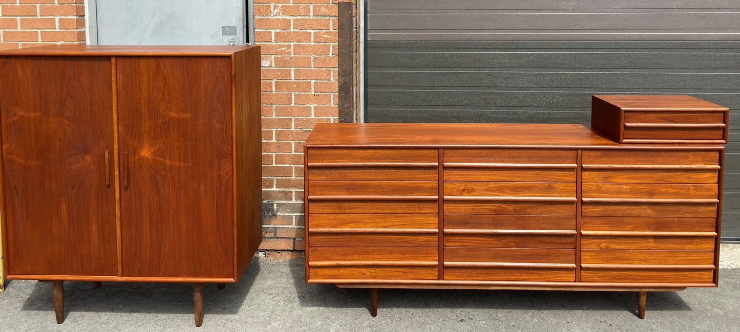 REFINISHED MCM Teak dresser, wardrobe & Queen platform bed w floating nightstands, Perfect