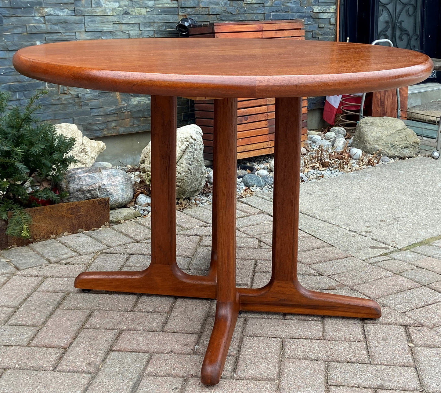 REFINISHED MCM Teak Table Round w 1 Leaf 41.5"-63", perfect