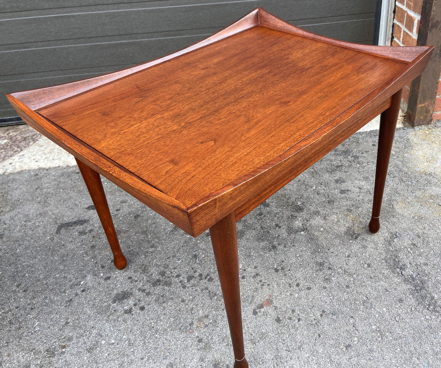 REFINISHED Mid Century Modern Walnut Accent Table by Deilcraft (only one is available)