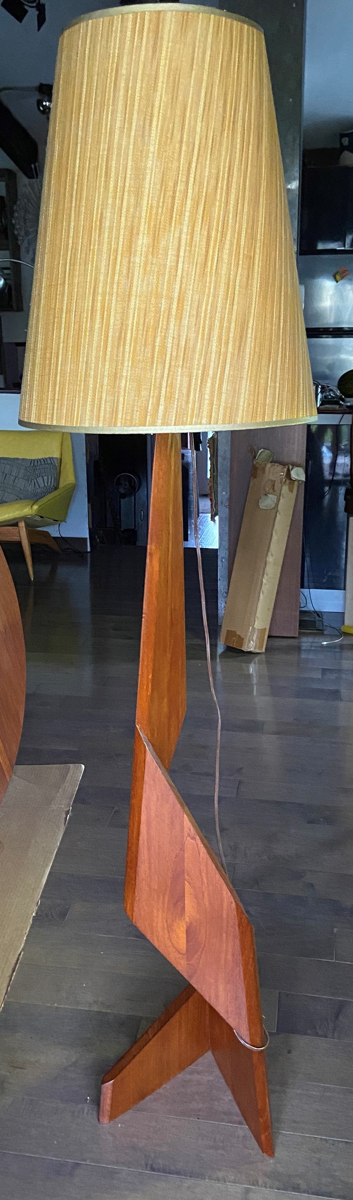 Mid Century Modern Zig Zag Teak Floor Lamp, H 61.5" (including shade)