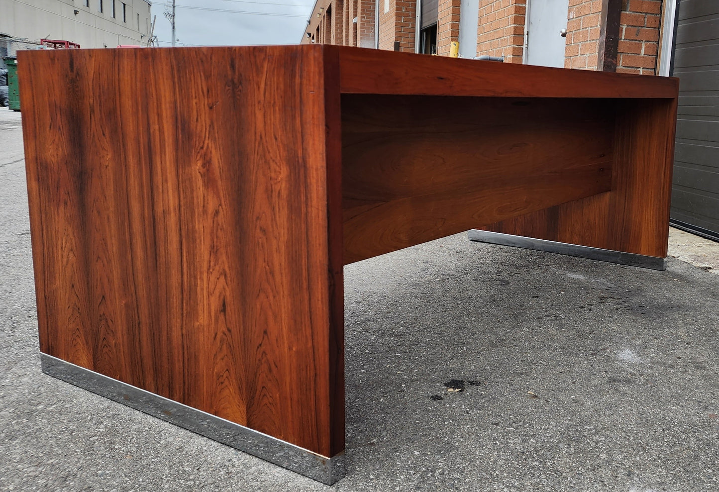 REFINISHED Mid Century Modern Free-Standing Rosewood Desk by J. Geiger