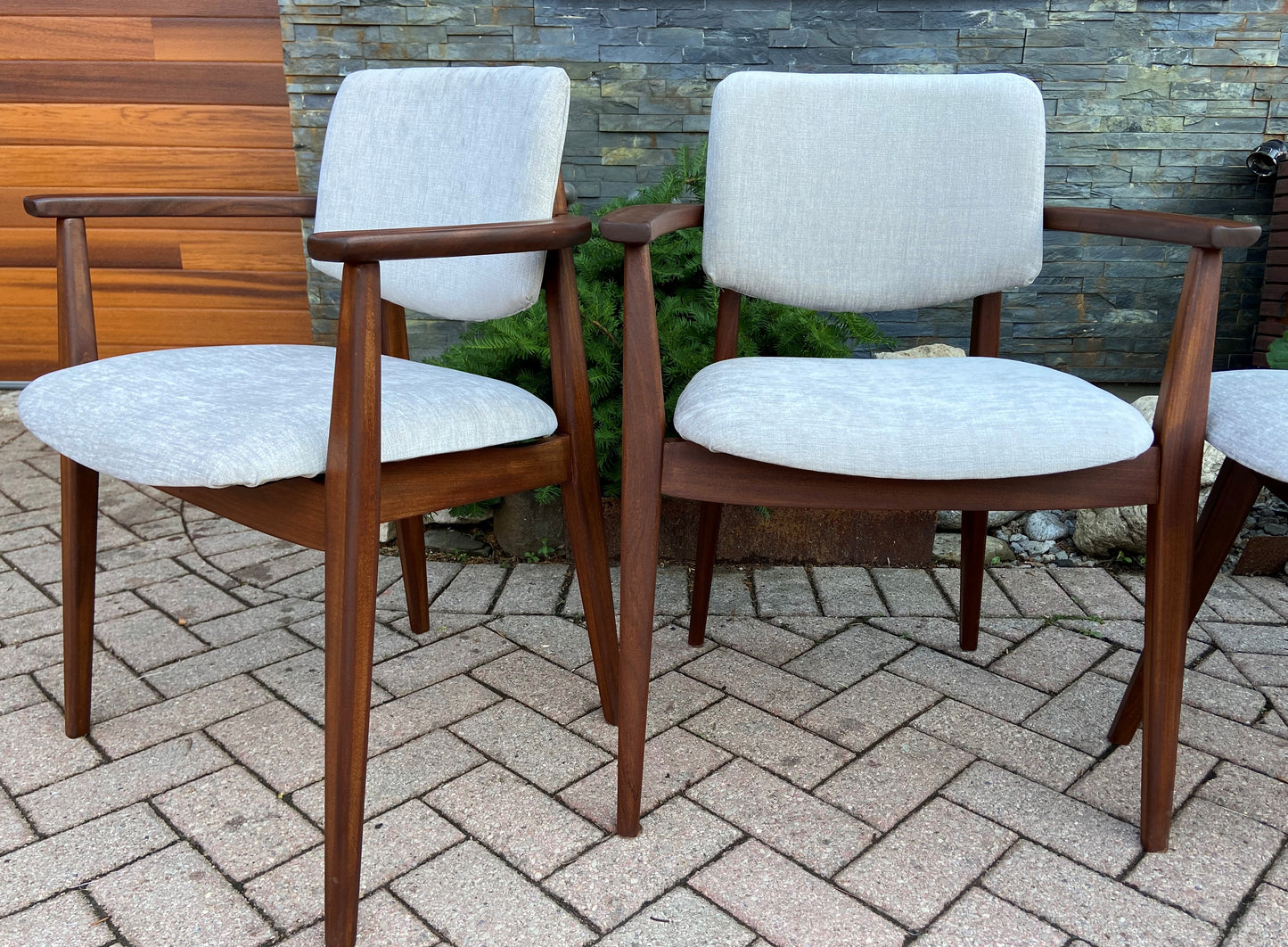 6 REFINISHED REUPHOLSTERED Mid Century Modern Solid Teak Chairs by Jan Kuypers, PERFECT