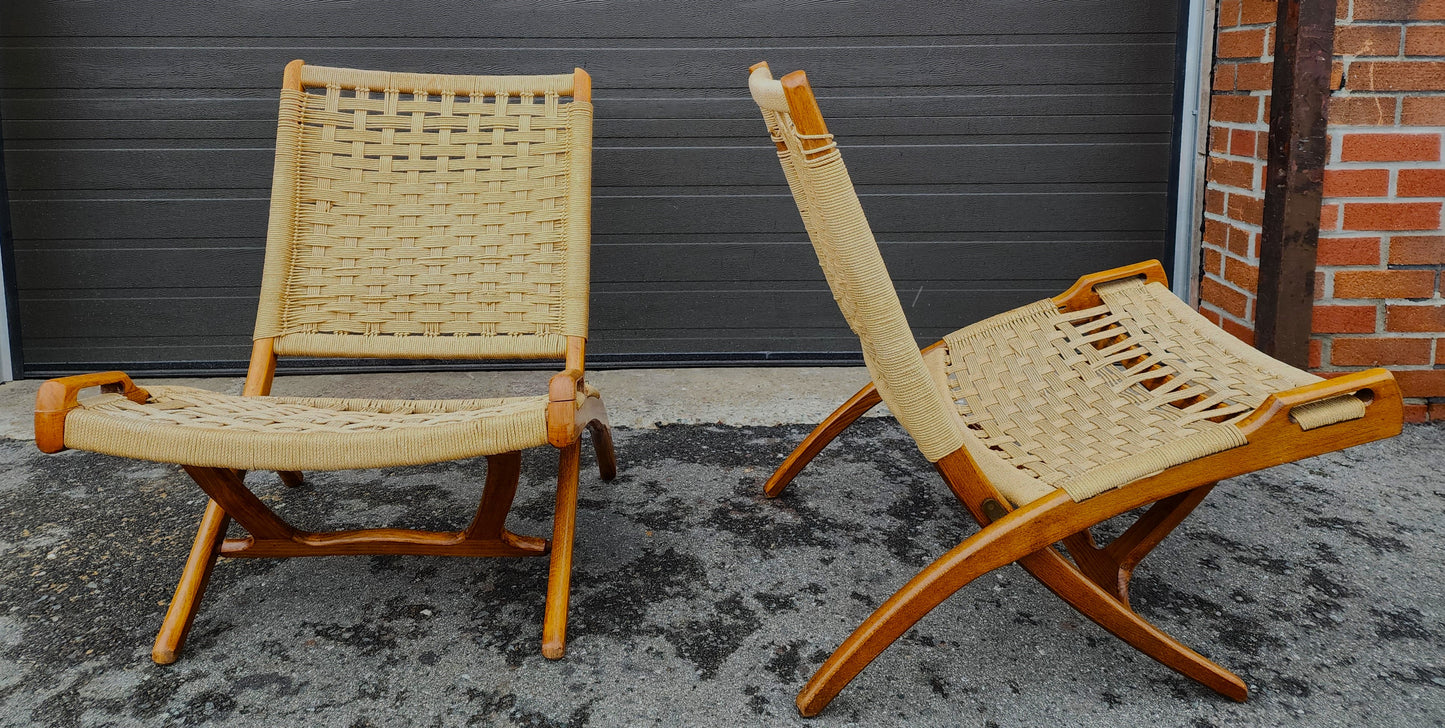 2 Mid Century Modern Rope Folding Lounge Chairs Wegner style