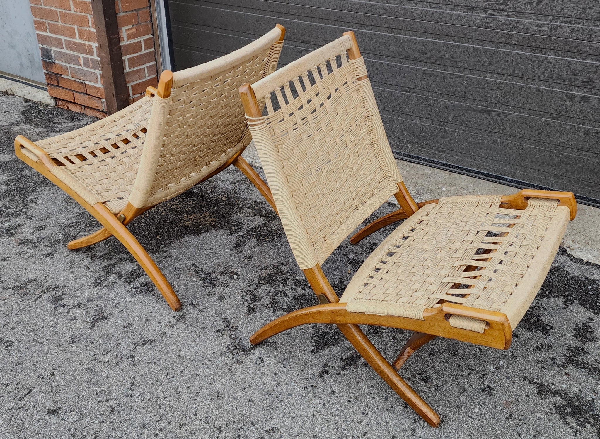 2 Mid Century Modern Rope Folding Lounge Chairs Wegner style