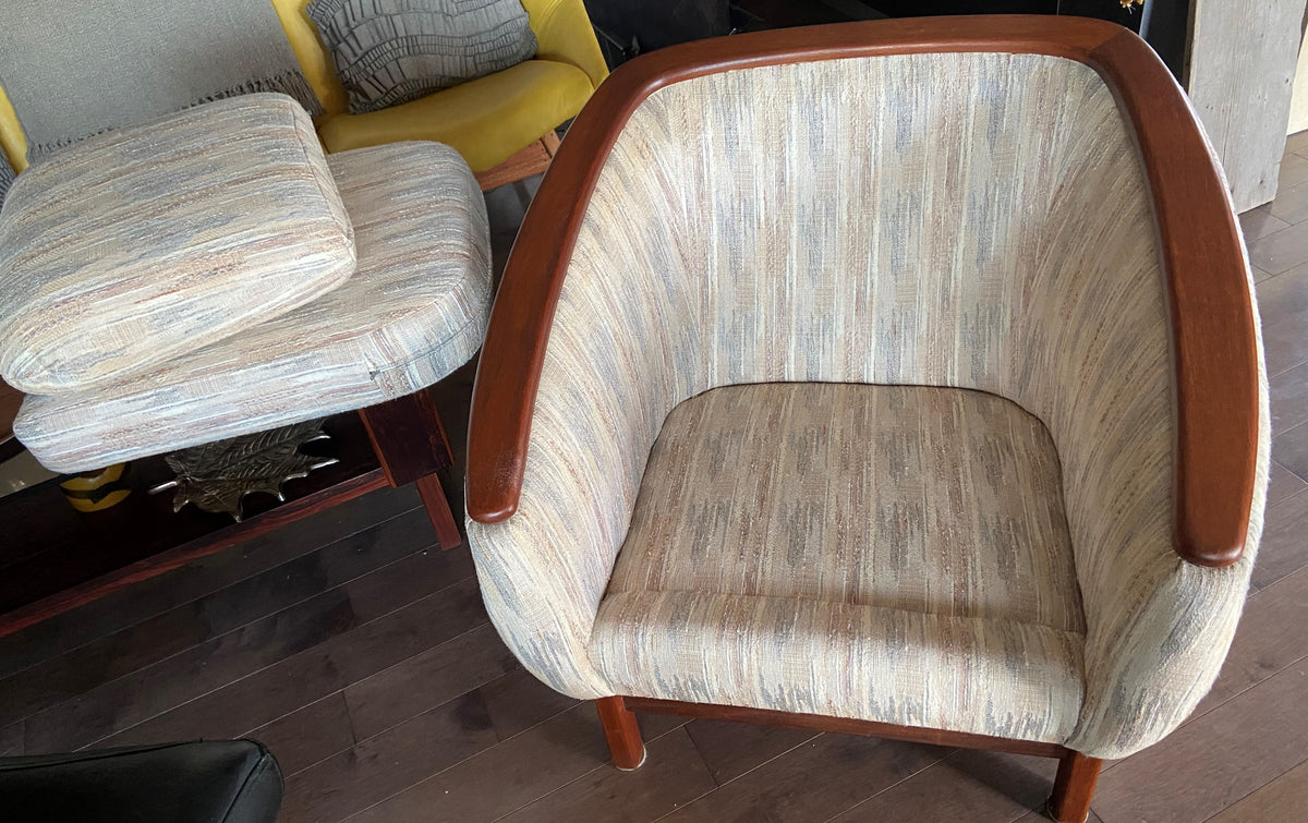 REFINISHED MCM Huber Barrel Back Teak Lounge Armchair, PERFECT