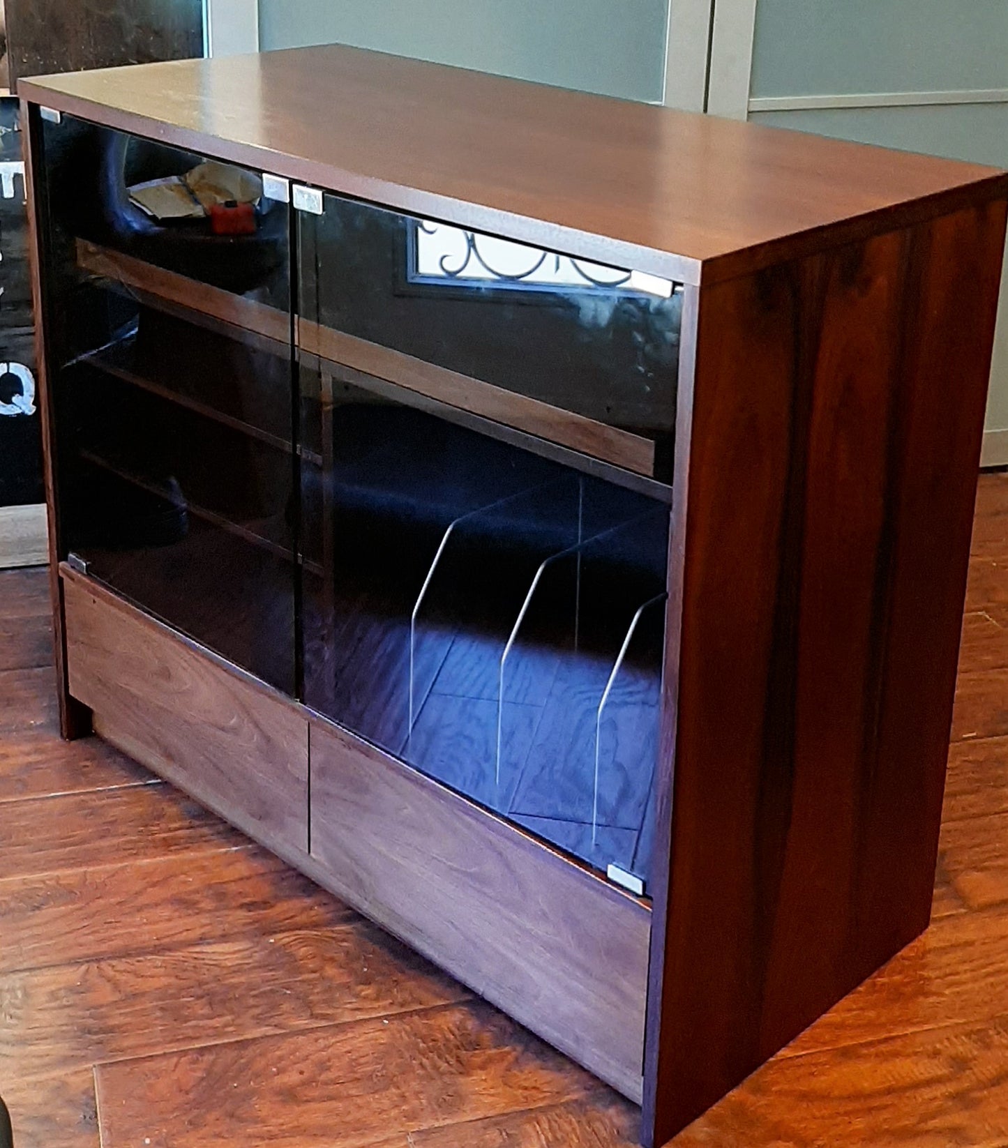 RESTORED MCM Rosewood Media Records TV Console with tinted glass doors