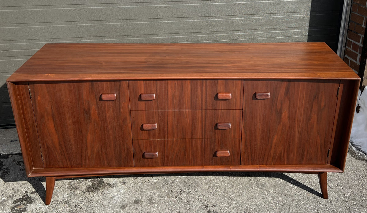 REFINISHED Mid Century Modern Walnut Sideboard by Russell Spanner, 68
