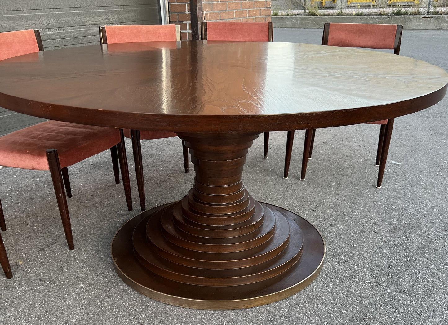 Mid-Century Modern Circular Dining Table D 60" by Carlo De Carli, Italy