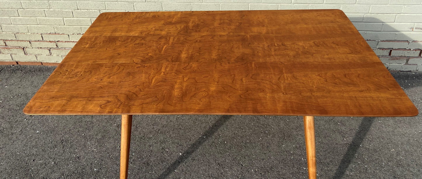 REFINISHED Mid Century Modern  walnut dining table by Lorenzo Rutili, Perfect