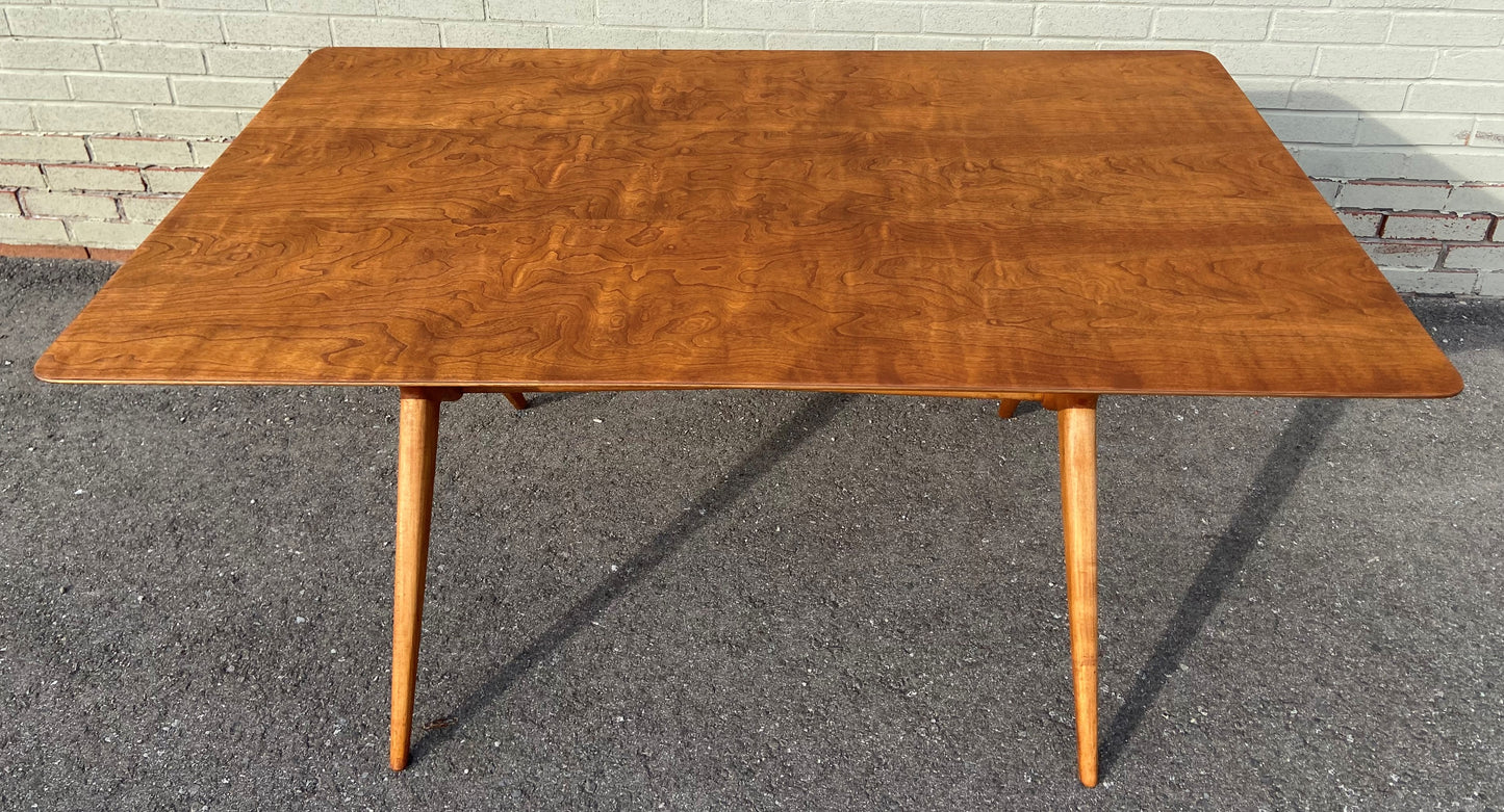 REFINISHED Mid Century Modern  walnut dining table by Lorenzo Rutili, Perfect