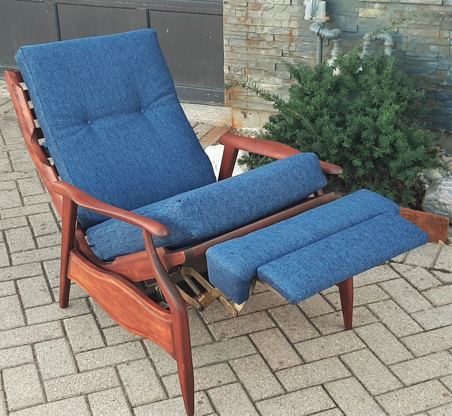 REFINISHED REUPHOLSTERED MCM High Back Lounge Chair Reclining, PERFECT