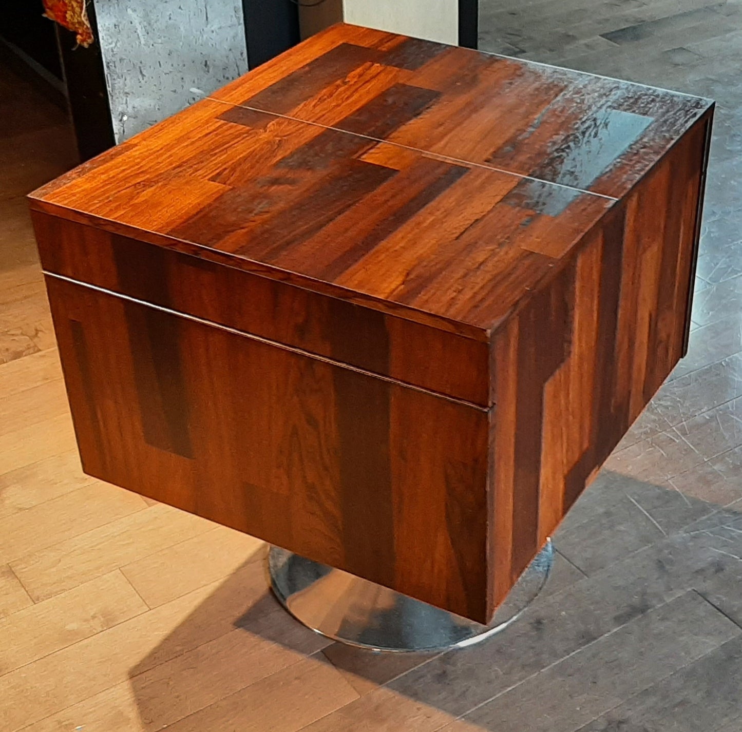 REFINISHED Mid Century Modern Rosewood Bar Cabinet on Tulip Base, Perfect