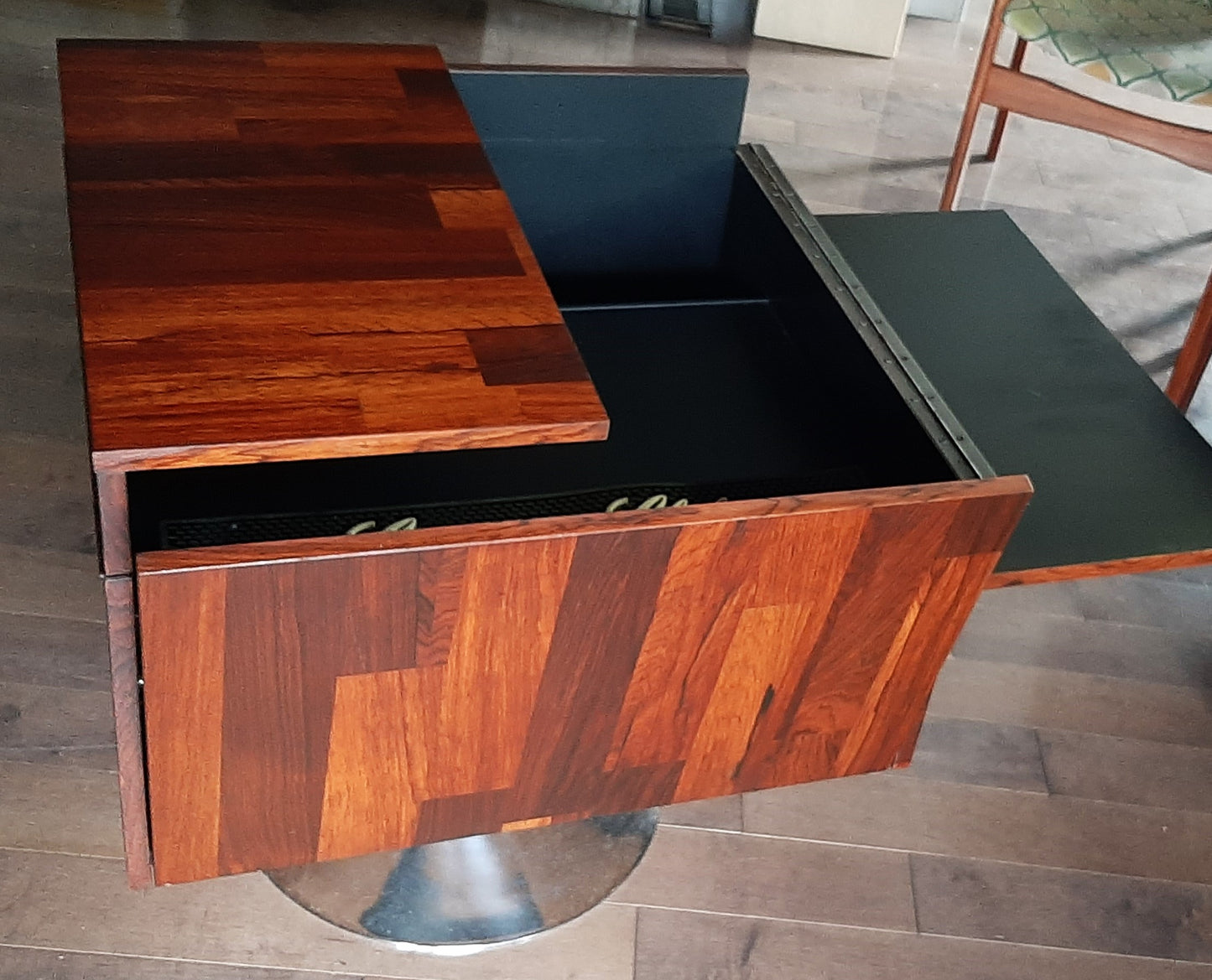 REFINISHED Mid Century Modern Rosewood Bar Cabinet on Tulip Base, Perfect