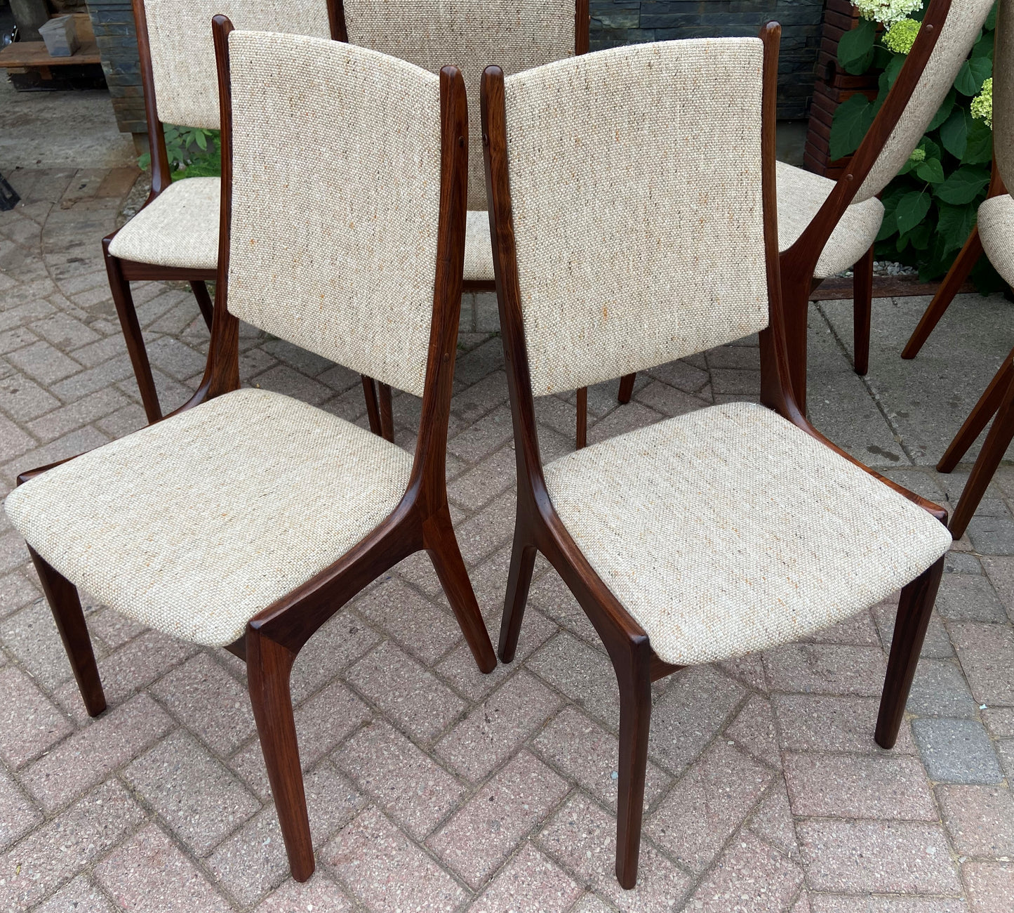 REFINISHED 8 Rosewood Danish Mid Century Modern Chairs by Kai Kristiansen, PERFECT