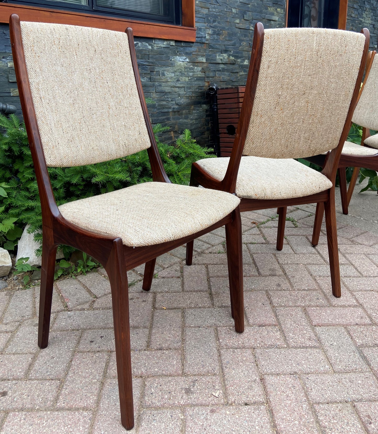 REFINISHED 8 Rosewood Danish Mid Century Modern Chairs by Kai Kristiansen, PERFECT