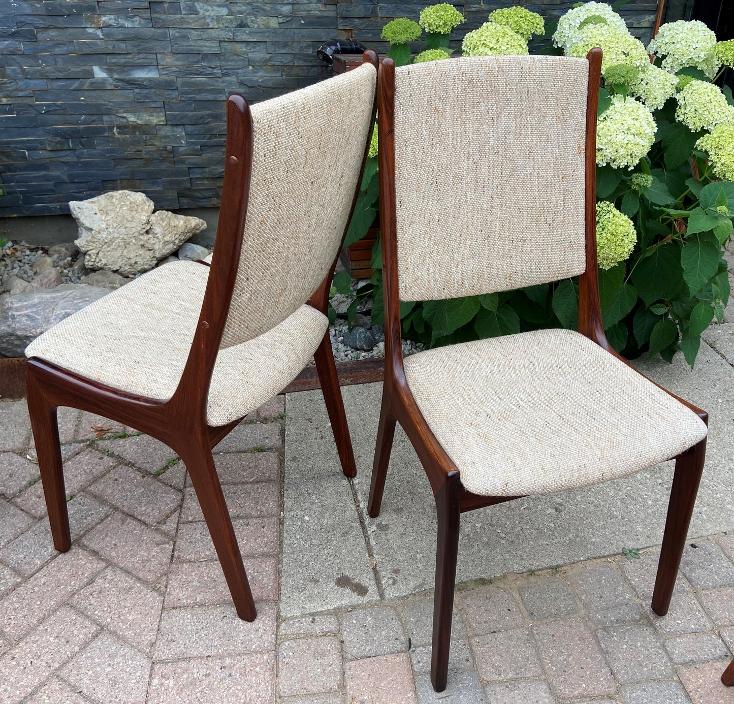 REFINISHED 8 Rosewood Danish Mid Century Modern Chairs by Kai Kristiansen, PERFECT